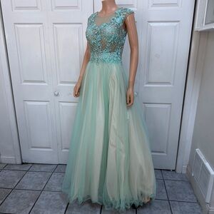 Glow Prom Dress Elegant Mint Green Evening Gown Beaded Size S-M